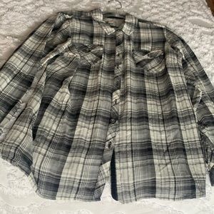 Women’s plaid shirt